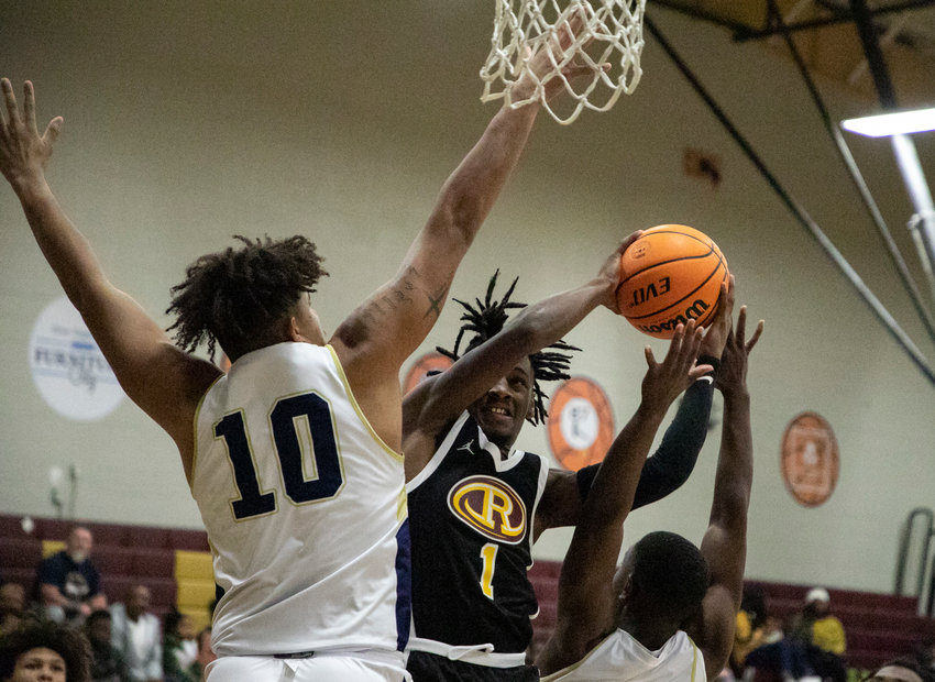 Robertsdale’s PreThanksgiving Tournament another slam dunk in 10th